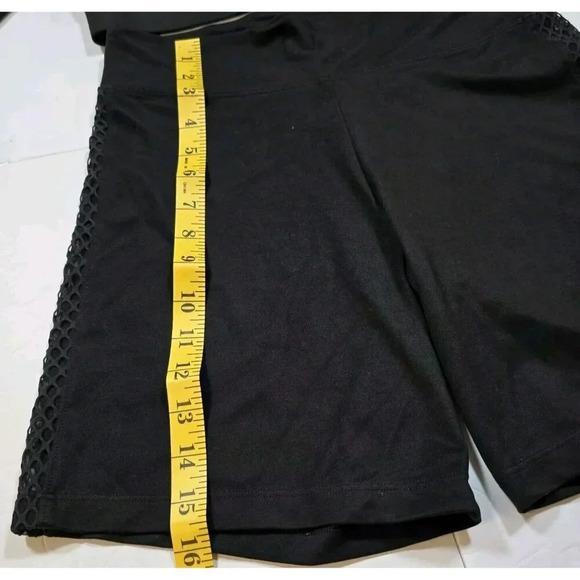 2 Pieces Outfit Victorias Secret VS Sport Black Crop Top Shorts Size M 170/96A - Picture 11 of 16